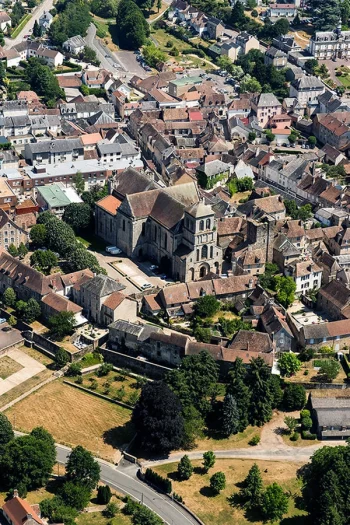 Location de tente de réception à Saint-Yrieix-la-Perche depuis Limoges